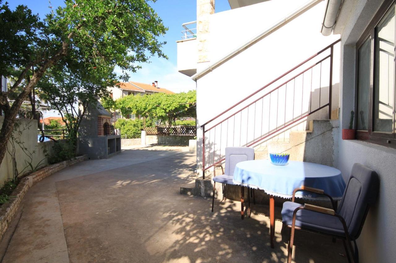 Apartment Jelsa 5703A Exterior foto